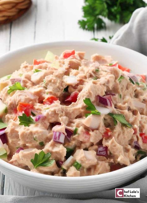 Easy Delicious Tuna Salad Recipe - Chef Lola's Kitchen Low Carb Tuna Salad Recipe, Low Carb Tuna Salad, Keto Tuna Salad, Best Tuna Salad Recipe, Keto Tuna, Fish Sandwiches, Best Tuna Salad, Resep Salad, Tuna Salad Recipe