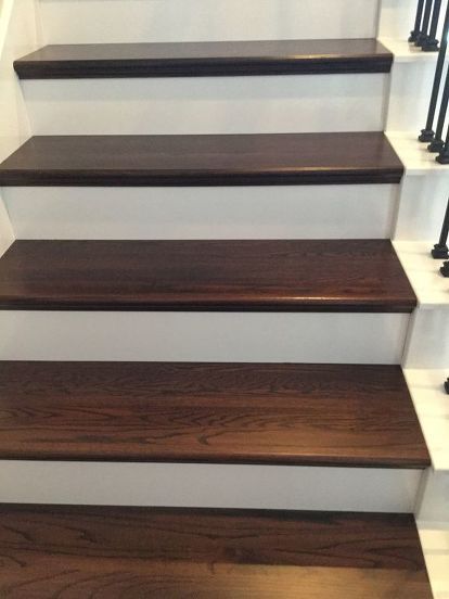 Finished our stairs. Very pleased with it. - Our stairs were covered with carpet which needed either to replace or put wood on it. Decided to take a chance ( ne Plank Stairs, Hardwood Staircase, Redo House, Stairs Makeover Design, Stairs Wood, Diy Stairs Makeover, Stairs Makeover Ideas, Laminate Stairs, درج السلم