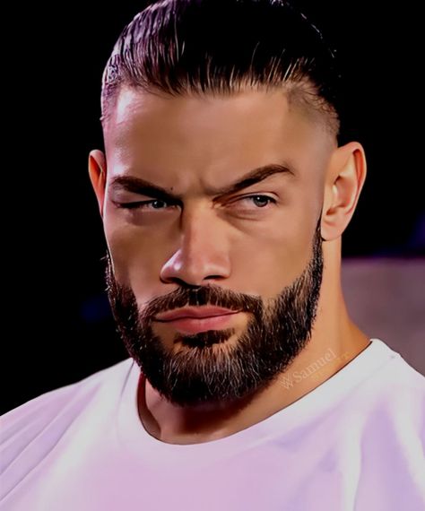 El jefe tribal Roman Reigns Smile, Mixed Guys, Joe Anoaʻi, Venomous Snakes, Wwe Superstar Roman Reigns, Wrestling Posters, Wwe Roman Reigns, Draw On Photos, Roman Reigns