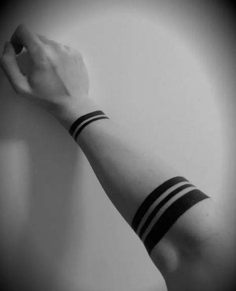 Armband Tattoo Mann, Black Band Tattoo, Forearm Tattoo Designs, Armband Tattoos For Men, Maori Tattoos, Forearm Band Tattoos, Band Tattoo Designs, Armband Tattoo Design, Maori Tattoo Designs