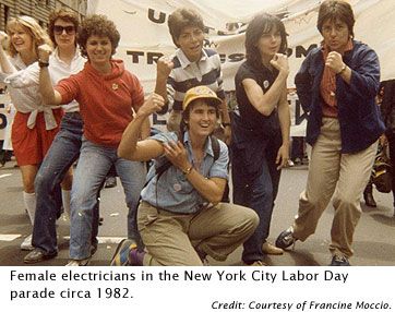 Female electricians in the New York City Labor Day parade circa 1982. Electrician Aesthetic, 1920s Office, Female Electrician, Iphone Pics, Hard Working Women, 1 Percent, Working Women, Book Pins, Quiet Life