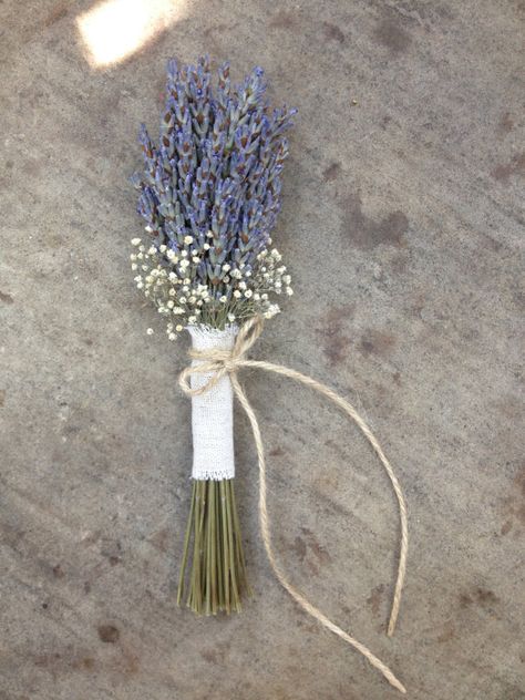 Babies Breath Wedding, Baby's Breath Wedding Flowers, Rustic Romance Wedding, Wedding Bridesmaid Flowers, Wedding Bouquet Rustic, Rustic Bridesmaids, Lavender Wedding Flowers, Flowers Wedding Bouquet, Flower Girl Bouquet