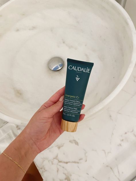 Caudalie Instant Detox Mask Caudalie Detox Mask, Caudalie Aesthetic, Caudalie Mask, Caudalie Skincare, Skincare Organiser, Summer Cosmetic, Sephora Face Mask, Learn Yoga Poses, Aesthetic Pleasing