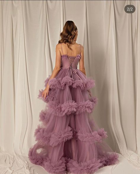 SF049 Arabic Burgundy Tulle Tiered Ruffles Evening Dresses with Gloves Pink Spaghetti Straps Women Wedding Party Gowns Layered Prom Dress, Bridesmaid Dresses Under 100, Petite Wedding Dress, Spring Wedding Dress, Tulle Evening Dress, Purple Bridesmaid Dresses, Red Evening Dress, Wedding Dresses Corset, Evening Dresses Plus Size