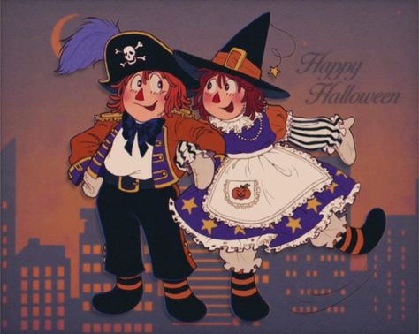 Raggedy Ann and Andy in their Danbury Mint Halloween outfits 🎃 Raggedy Andy, Post Holiday, Raggedy Ann And Andy, Danbury Mint, Raggedy Ann, Holiday Art, Old Art, Halloween Art, Toys For Girls