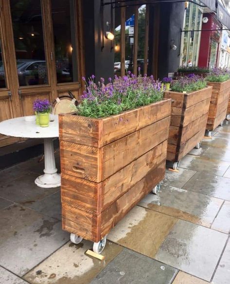 Planter on wheels outside a cafe Wooden Fence Design, Backyard Wood Fence, Wood Fence Ideas, Garden Planter Boxes, Restaurant Patio, Outdoor Planter, Outdoor Restaurant, Fence Ideas, Wooden Planters