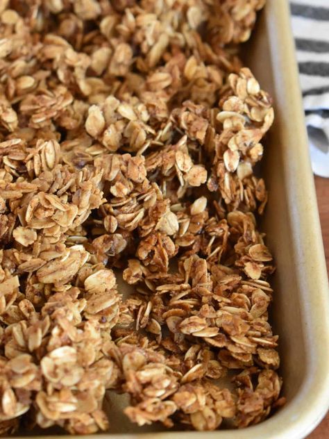 Granola Without Nuts Recipe, Snacks No Bake, Nut Free Granola, Granola Recipe Homemade, Crunchy Granola, Granola Recipe, Honey Nut, Granola Recipes, Homemade Granola