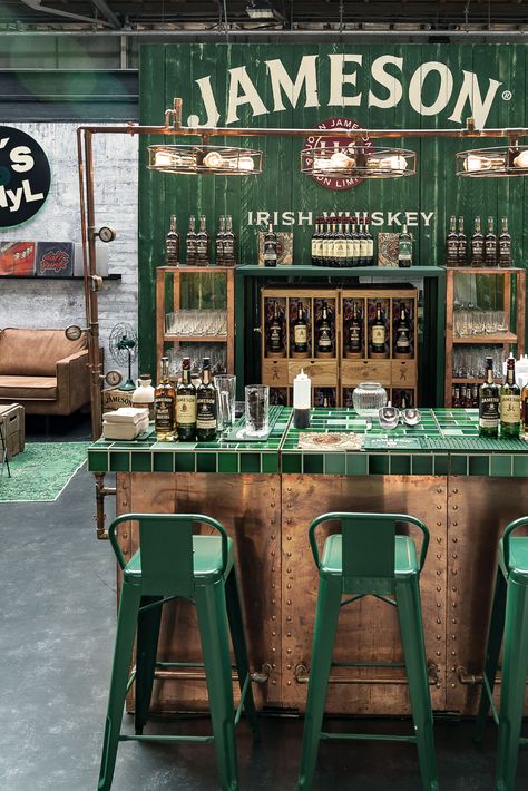 Vintage Restaurant Signs, Irish Bar Ideas Pub Design, Irish Pub Interior Design, Pub Decor Ideas, Devney Perry Aesthetic, Pub Interior Ideas, Irish Pub Interior, Irish Pub Design, Irish Pub Decor