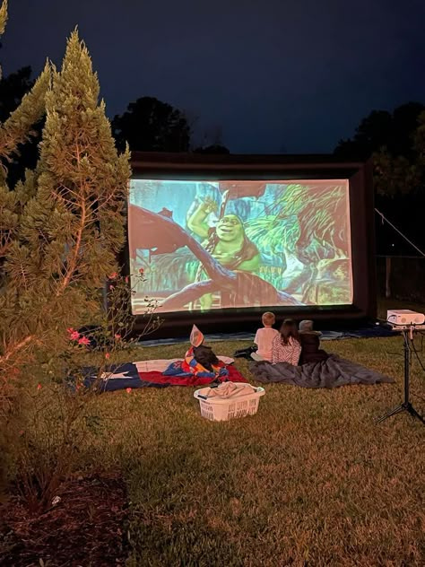 Outdoor Movie Aesthetic, Watching Movie Projector Aesthetic, Projector Movie Outside, Movie Projector Outdoor Aesthetic, Summer Movie Night Outdoor Theater, Seventeenth Birthday, 17th Birthday Ideas, Backyard Movie Nights, Backyard Movie