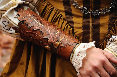 Belegarth Garb, Prince Core, Oak Tree Design, Druid Costume, Leather Bracers, Fair Outfits, Larp Costume, Leather Armor, Leather Carving