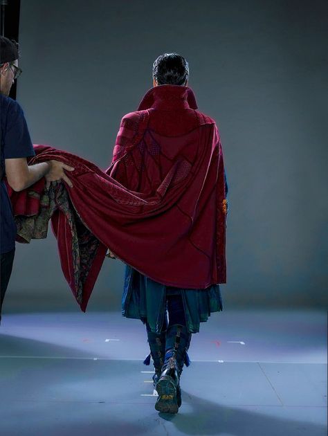 Strange Photoshoot, Dr Strange Cloak, Cloak Of Levitation, Doctor Strange Benedict Cumberbatch, Sherlock Holmes Benedict, Stephen Strange, Danielle Panabaker, Bbc Doctor Who, Marvel Images