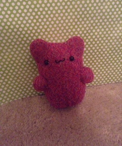 Sock Plushies, Diy Sock Toys, Sock Animals Patterns, Plushies Diy, Kawaii Decor, Diy Plush Toys, Bear Cat, Sock Dolls, Random Crafts