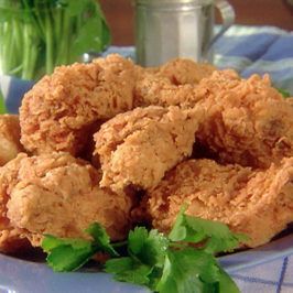 Paula Deen Fried Chicken, House Seasoning Recipe, Best Fried Chicken Recipe, Fried Chicken Livers, Fried Chicken Ingredients, Fried Chicken Recipe Southern, Making Fried Chicken, Paula Deen Recipes, Fried Chicken Recipe