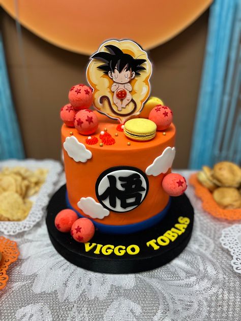 Dragon Ball Z Gender Reveal Ideas, Baby Goku Baby Shower Theme, Dragon Ball Z Baby Shower Theme, Edible Cupcakes, Baby Goku, Dragon Baby Shower, Cartoon Birthday Cake, Baby Shower Cakes For Boys, Disney Baby Shower