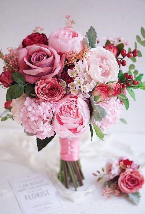 15 Luxury Wedding Bouquets ❤ luxury wedding bouquets elegant pink bouquet lemongrasswedding #weddingforward #wedding #bride Greenery Bouquet With Pink, Homecoming Bouquet, Pink Wedding Inspiration, Wedding Bouquets Pink, Bridal Bouquet Flowers, Bouquets Wedding, Pink Bouquet, Wedding Forward, Wedding Parties