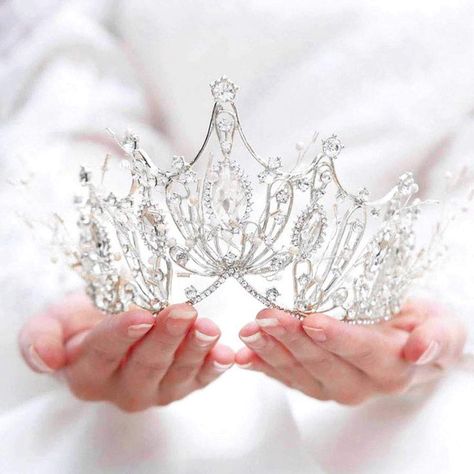 Catery Silver Baroque Queen Crowns and Tiaras Crystal Pearl Bride Wedding Queen Crowns Brides Rhinestones Tiaras for Festival Decorative Princess Tiaras Hair Accessories for Women and Girls (Silver) Prom Hair Jewelry, Queen Crowns, Bridal Crown Crystal, Bridal Hair Tiara, Crowns And Tiaras, Crystal Bridal Headpiece, Hair Accessories Tiara, Princess Bridal, Crown For Women