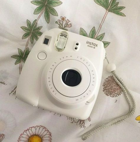 Instax Mini Ideas, ليلو وستيتش, Instax Mini Camera, Instax Camera, Instax Mini 8, Cute Camera, Produk Apple, Polaroid Camera, Gadgets Technology Awesome