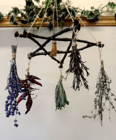 Pentagram Herb Hanger by PositivelyPagan - witchy etsy Herb Hanger, Hantverk Diy, Yule Gift, Wiccan Crafts, Wiccan Decor, Pagan Crafts, Magia Das Ervas, Witch Diy, Witchy Crafts