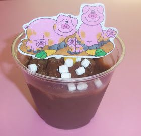 The Thoughtful Spot Day Care: Pigs in the Mud Snack Farm Theme Snacks Preschool, Farm Vbs Crafts, Farm Snacks For Kids, Farm Storytime, Mud Pudding, Pigs In The Mud, Farm Vbs, Farm Week, Finger Painting For Kids