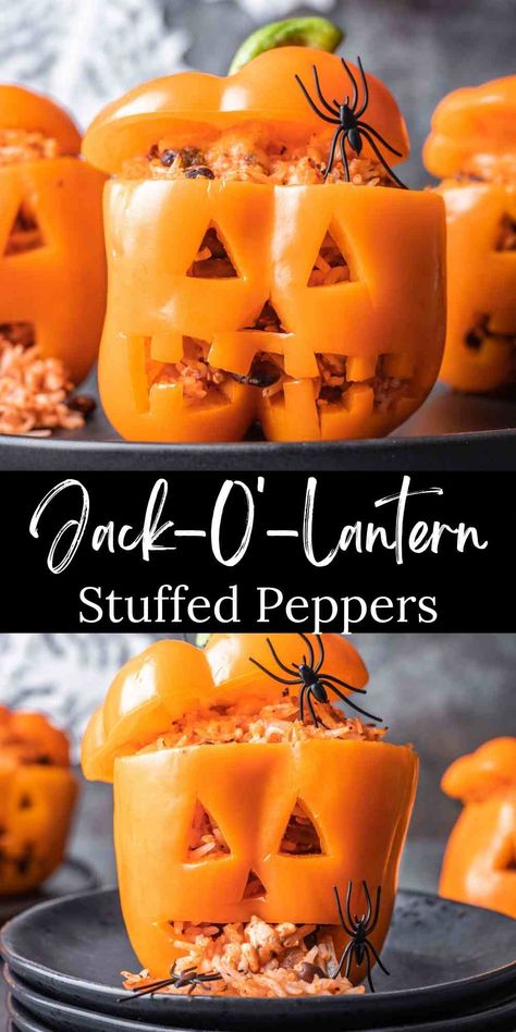 Jack-o'-lantern stuffed peppers are a fun savory Halloween recipe. These Halloween stuffed peppers make a healthy Halloween treat. Halloween Main Dish, Roasted Red Pepper Sauce Recipe, Halloween Stuffed Peppers, Halloween Meals, Halloween Dinners, Red Pepper Sauce Recipe, Pasteles Halloween, Stuffed Peppers With Rice, Postres Halloween