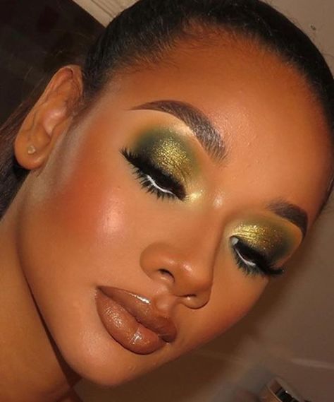 cool toned makeup is cool again Green Iridescent Makeup, Green Makeup Eyeshadow, Green Prom Makeup Looks Black Women, Green And Gold Makeup Looks Black Women, Green And Black Makeup Looks, Green Prom Makeup Looks, Gold And Green Makeup, Green Makeup Looks Black Women, Green And Gold Makeup