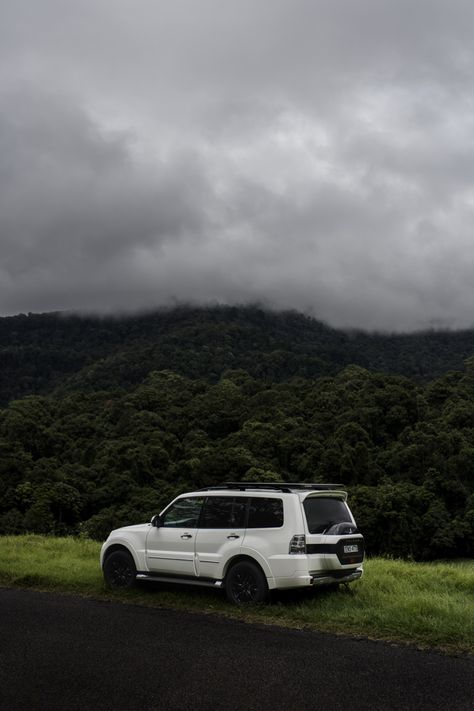 Mitsubishi Pajero Offroad, Pajero Off Road, 2015 Wallpaper, Engineering Resume, Overland Truck, Mitsubishi Pajero Sport, Foggy Mountains, Mitsubishi Evo, Pajero Sport