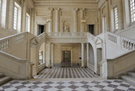 Chateau Staircase, Versailles Exterior, Chateau Interior, Chateaux Interiors, Classical Interior, House Plans Mansion, Neoclassical Architecture, Jean Marc, Casas Coloniales