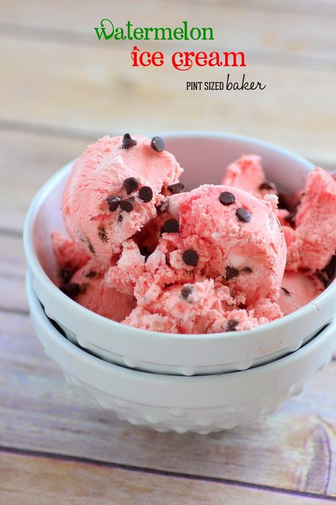 Salted Watermelon Ice Cream {No Churn} Watermelon Puree, Leftover Watermelon, Watermelon Ice Cream, Watermelon Ice, Flavor Ice, No Churn Ice Cream, Fruity Desserts, Ice Cream Popsicles, Watermelon Recipes