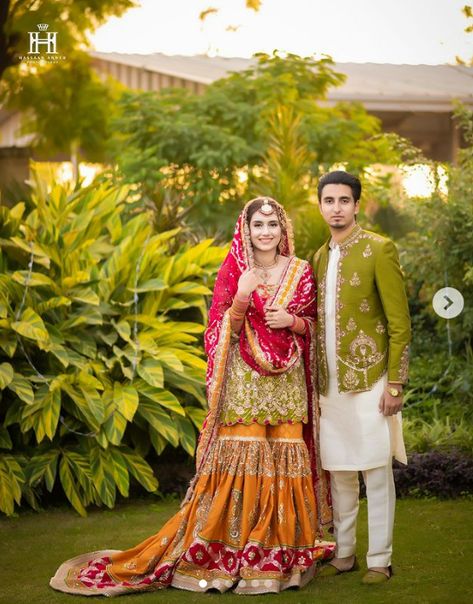 Mohsin Naveed Ranjha Gharara, Mehandi Dresses Mehndi Outfit Indian, Mehendi Dress Design, Dress For Engagement Indian, Mehendi Bridal Outfit, Engagement Indian, Dress For Engagement, Mehendi Dresses, Mehendi Dress