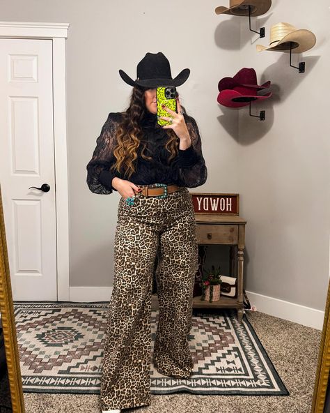 Only a few pairs of these adorable pants left! I am looking into restocking ASAP! Pbr Outfits, Pbr Outfit For Women, Vintage Western Outfits, Summer Rodeo, Rocker Chic Outfit, Country Festival Outfit, Nfr Outfits, Thrifted Style, Printed Pants Outfits