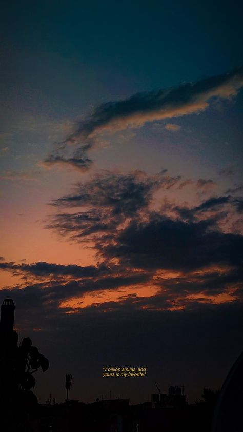 I'm a forever sky lover, the clouds, sunsets make me feel like home. Sky Lover Word, Lover Quotes Aesthetic, Sky Lover Quotes, Sunset Lover Quotes, Sky Lover, Cloud Quotes, Sky Quotes, Pretty Skies, Sky Pics