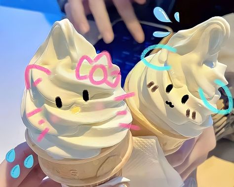 Cream Pictures, Ice Cream Pictures, Ice Cream Date, Cute Couple Pictures, Couple Pictures, Hello Kitty, Ice Cream, Kitty, Cream