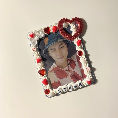 Cream Toploader, Decoden Toploader, Kpop Deco, Toploader Deco, Decoden Diy, Cream Glue, Decoden Phone Case, Fake Cake, Frame Card