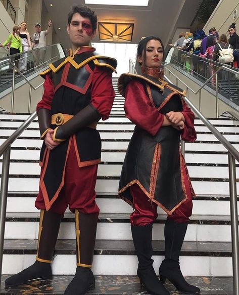 Zuko And Azula, Azula Cosplay, Group Cosplay, Avatar Cosplay, Prince Zuko, Avatar Series, Comic Con Cosplay, Fire Nation, Avatar Airbender