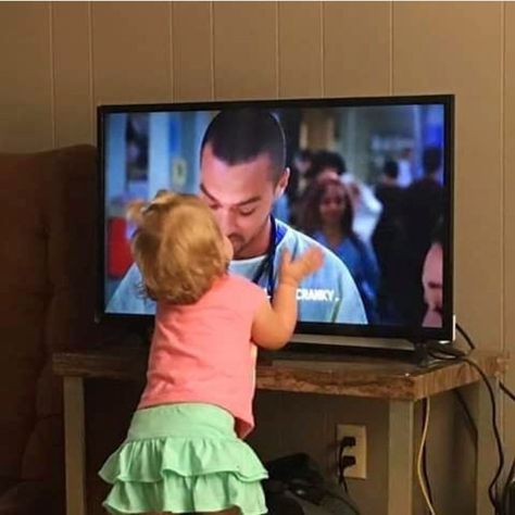 Greys Cast Funny, Jackson Avery Aesthetic, Jackson Greys Anatomy, Greys Anatomy Pfp Funny, Greys Anatomy Funny Pics, Greys Anatomy Aesthetic, Greys Anatomy Jackson, Greys Memes Funny, Jackson Avery