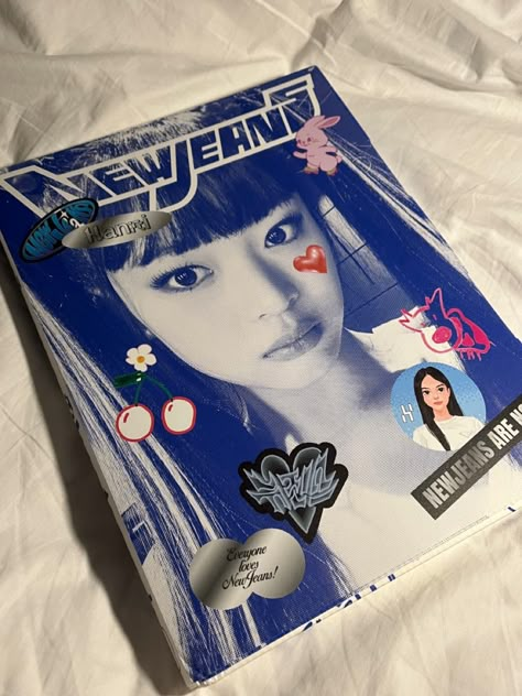 New Jeans Album Blue Book, Newjeans Omg Album Aesthetic, Newjeans Album Omg, Kpop Album Newjeans, K Pop Albums Collection, Newjeans Album Unboxing, K Pop Album Aesthetic, Newjeans Album Aesthetic, Newjeans Blue Book