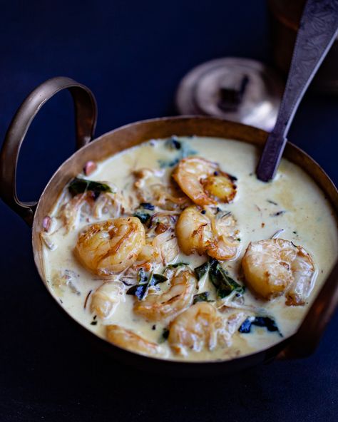 Prawns in Coconut Cream Sauce – OneWholesomeMeal Coconut Cream Sauce, Creamy Coconut Sauce, Shrimp Coconut Milk, Recipes With Coconut Cream, Coconut Prawns, Coconut Cream Recipes, Cream Sauce Recipe, Snack Lunch, Cream Sauce Recipes