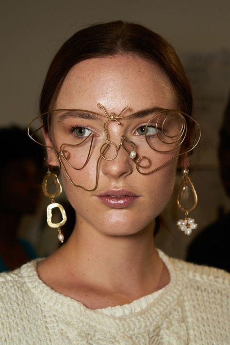 Face Jewellery, Funky Jewelry, Handmade Wire Jewelry, Wire Work, Wire Art, Jewelry Inspo, Mode Inspiration, Milan Fashion, Primavera Estate