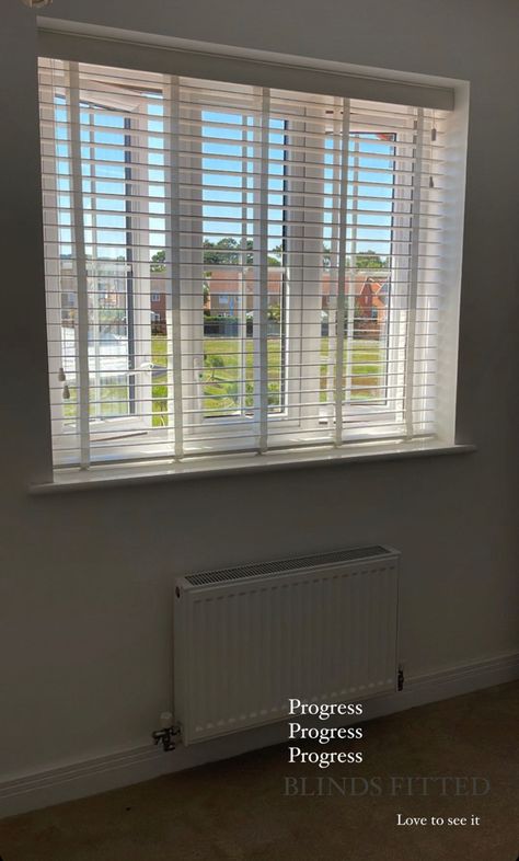 White Wooden Blinds Bedroom, Wooden Blinds Bedroom, White Wood Blinds, White Wooden Blinds, Wood Blinds, Wooden Blinds, Window Blinds, Living Room Inspo, Blinds For Windows