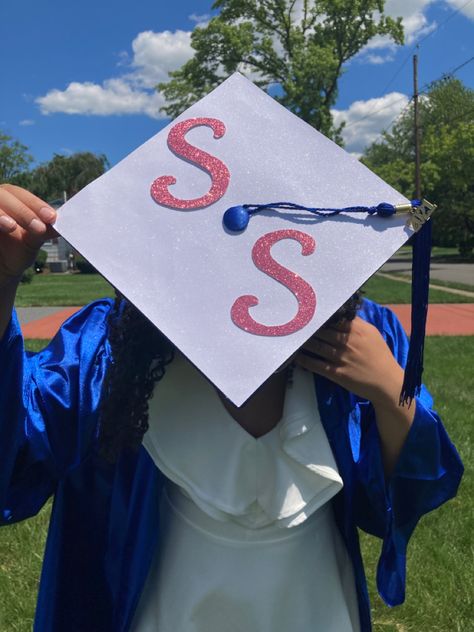 Sharpay Grad Cap, Grad Cap Ideas Hsm, Sharply Evans Graduation Cap, Sharpay Graduation Cap, High School Musical Cap Ideas, Graduation Cap Designs High School Musical, High School Musical Grad Cap, Sharpay Evans Graduation Cap, High School Musical Graduation Cap