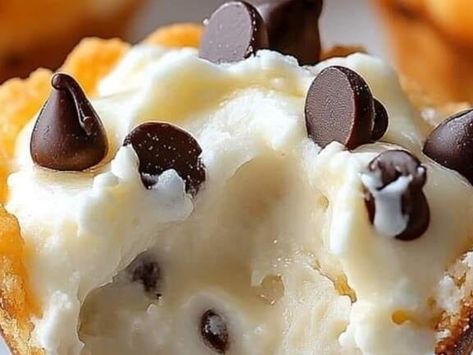 Easy Mini Cannoli Cups Recipe – A Sweet Bite-Sized Delight! - NewsBreak Mini Canoli Pie, No Bake Mini Cannoli Cheesecake, Canoli Mini Cups, Mini Cannoli Cups, Cannoli Cookie Cups, Mini Canoli Cups Cannoli Dip, Chocolate Bread Recipe, Lemon Loaf Recipe, Pimento Cheese Recipes