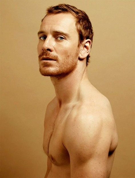 Michael Fassbender 300, Red Head Celebrities, Michael Fassbender Young, Michael Fassbender Shame, Short Hair With Beard, Redhead Men, Ginger Men, Alicia Vikander, Band Of Brothers