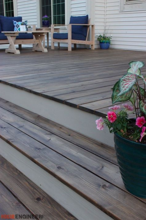 Diy Deck Staining, Deck Ideas On A Budget, Stain A Deck, Deck Stain Colors, Deck Stain, Deck Building, Deck Colors, Floating Deck, Tech Deck