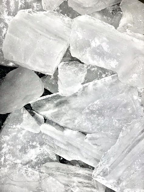 #aesthetic #ice #white #cold #snow #whiteaesthetic #iceberg Ice Aesthetic, Gray Crystals, Crystal Background, Marvel Wall, Black And White Picture Wall, Crystal Aesthetic, Royal Aesthetic, Mermaid Aesthetic, Ice Crystals