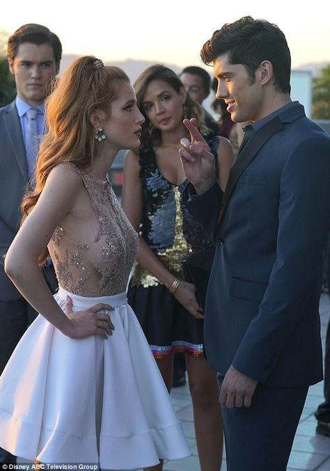 Male lead: The TV series co-stars Carter Jenkins, who is known for his role in Aliens in t... Dynasty Tv Show, Bella Thorne Style, Famous In Love, Liz Gillies, Rebecca Ferguson, Felicity Jones, Hollywood Actors, Bella Thorne, Red Gowns