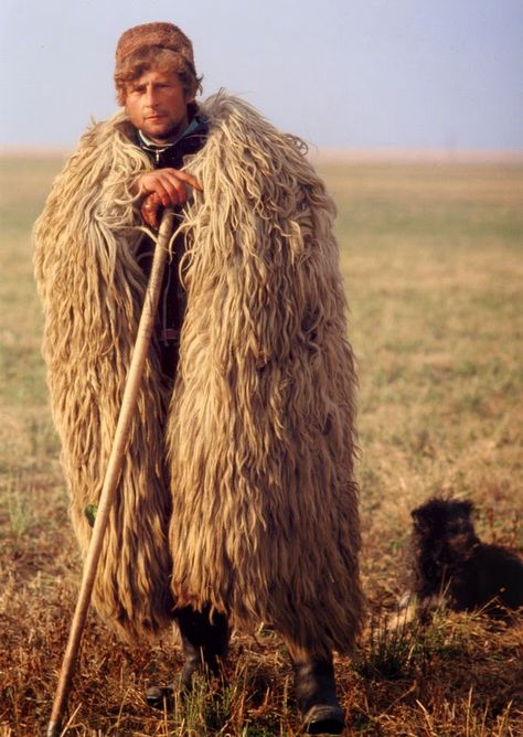 Steppe Culture, Sheep Costumes, Viking People, Rural Photography, National Geographic Photography, National Geographic Magazine, Paleo Art, European Culture, Adventure Game