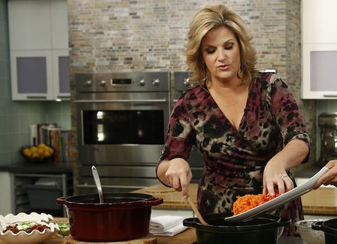 Chili Recipe Food Network, Chorizo Chili, Sausage Chili, Smoked Chili, How To Make Chili, Famous Chef, The Food Network, Food Network Star, Trisha Yearwood