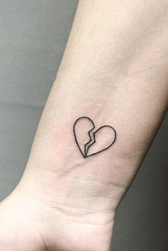 Love Heart Tattoo, Heart Tattoo Wrist, Red Heart Tattoos, Small Heart Tattoos, Herz Tattoo, Palm Tattoos, Heart Tattoos, Heart Tattoo Designs, Tattoo Life