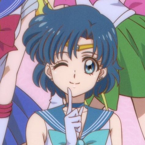 five matching icons ∙ from sailor moon (crystal) by naoko takeuchi Sailor Moon Cute Icon, Sailor Moon Matching Pfp, Sailor Moon Pfp, Ami Mizuno, Sailor Moon Pin, Sailor Guardians, Matching Pfp's, Naoko Takeuchi, Moon Icon