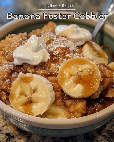 Easy Blackberry Cobbler, Banana Foster, Hamburger Helper Recipes, Recipes Banana, Cobbler Topping, Cooking The Perfect Steak, Fluff Recipe, Caramelized Bananas, Bananas Foster